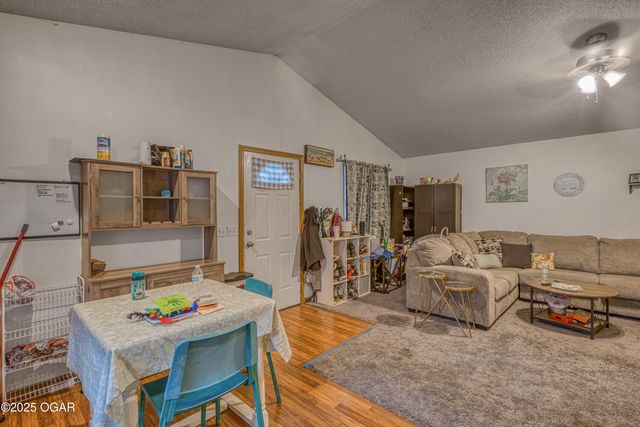 2014 W Perkins Street, Joplin, MO 64801