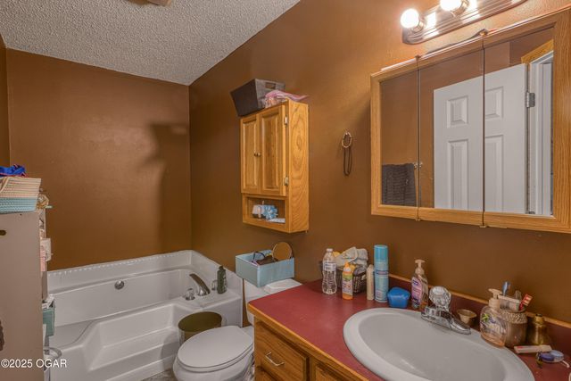 2014 W Perkins Street, Joplin, MO 64801