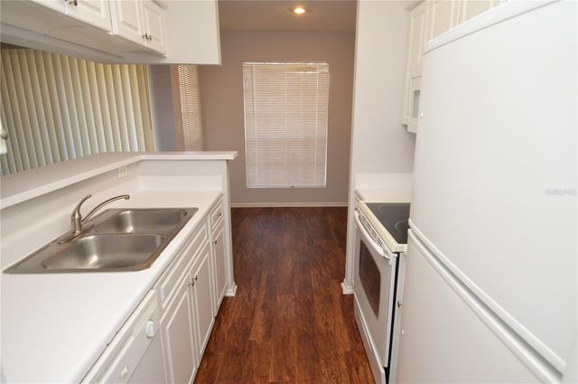 8641 FANCY FINCH DRIVE 204, Tampa, FL 33614