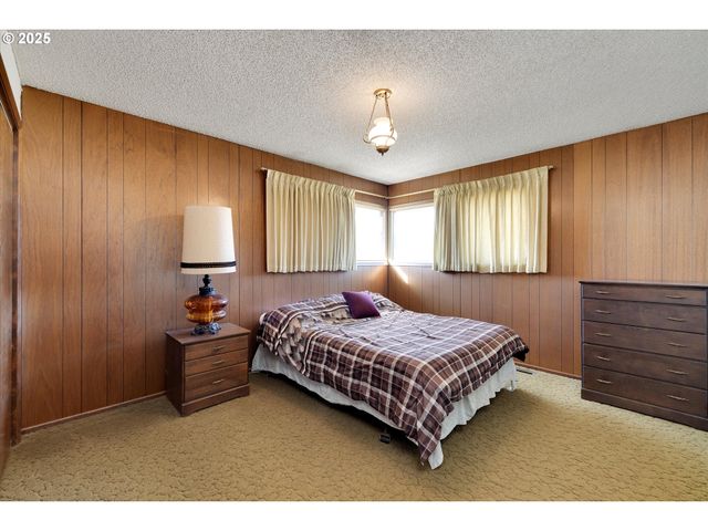 31339 Ne CORRAL CREEK Rd, Newberg, OR 97132