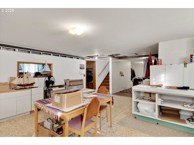 31339 Ne CORRAL CREEK Rd, Newberg, OR 97132