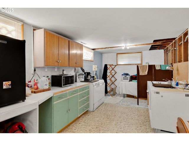 31339 Ne CORRAL CREEK Rd, Newberg, OR 97132