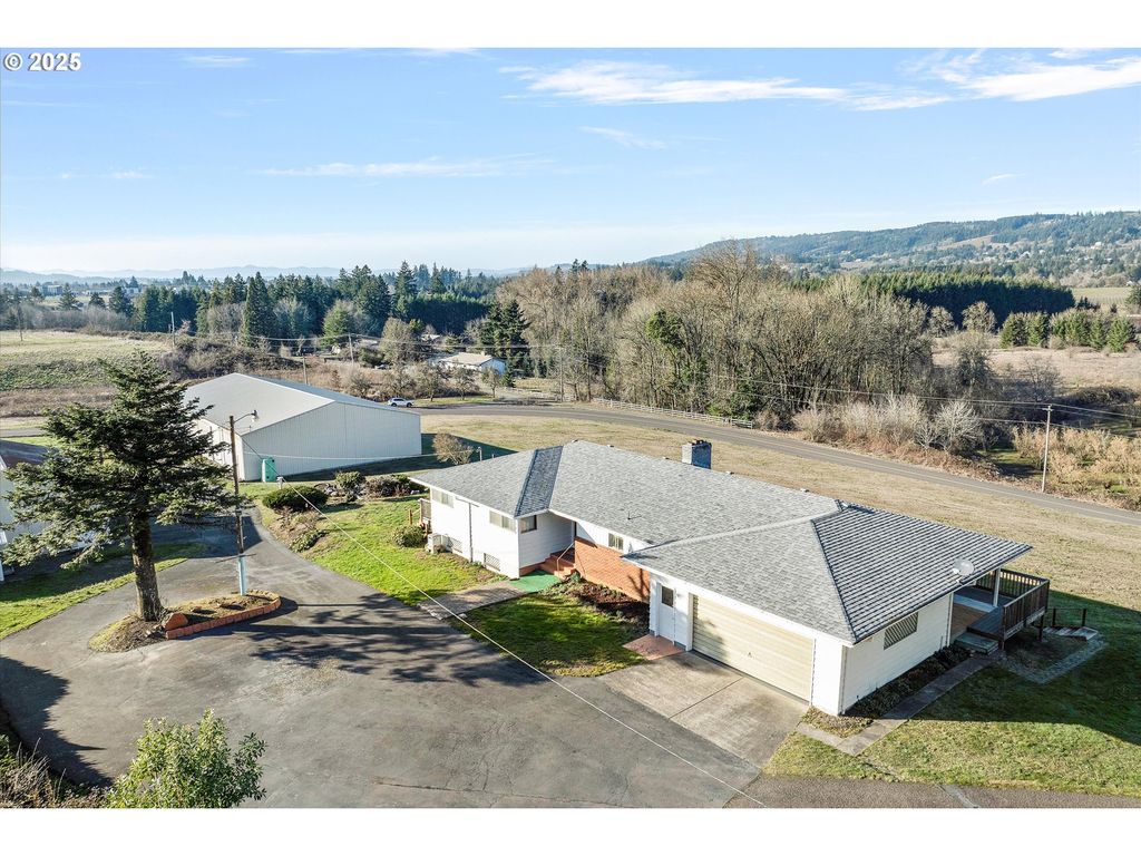 31339 Ne CORRAL CREEK Rd, Newberg, OR 97132