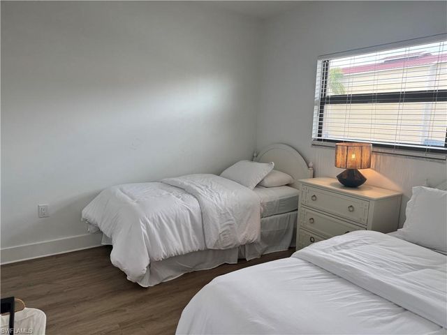 801 River Point DR 206A, Naples, FL 34102