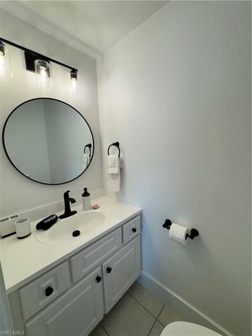 801 River Point DR 206A, Naples, FL 34102