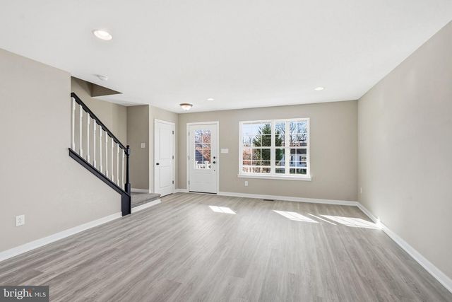 515 CROZIER AVE, National Park, NJ 08063