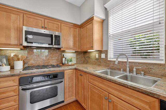 1469 Topanga Ln, Lincoln, CA 95648