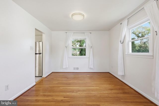 360 PARK ST NE, Vienna, VA 22180