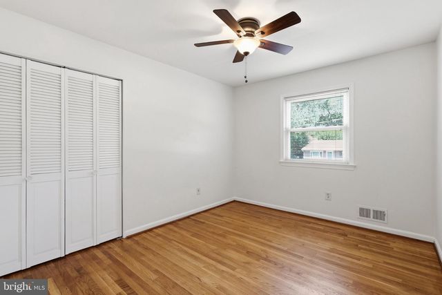 360 PARK ST NE, Vienna, VA 22180