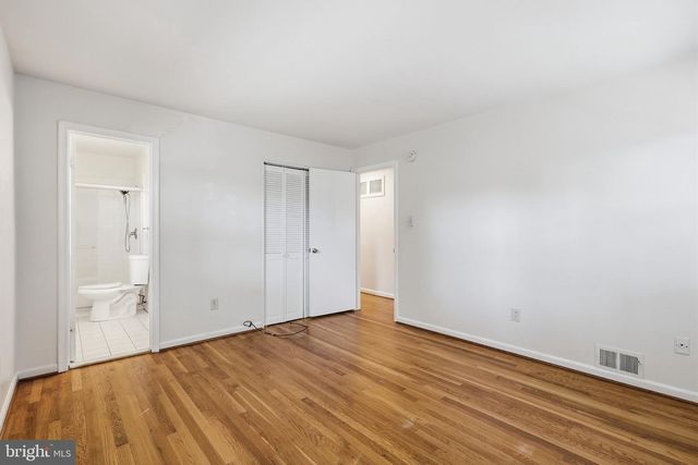 360 PARK ST NE, Vienna, VA 22180