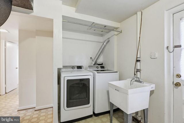 360 PARK ST NE, Vienna, VA 22180