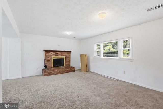 360 PARK ST NE, Vienna, VA 22180