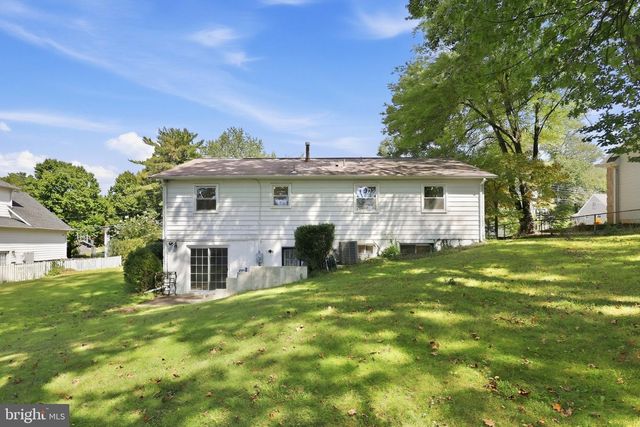 360 PARK ST NE, Vienna, VA 22180