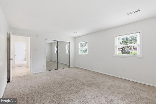 360 PARK ST NE, Vienna, VA 22180