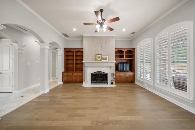 390 Wedgewood Drive, Montgomery, TX 77356