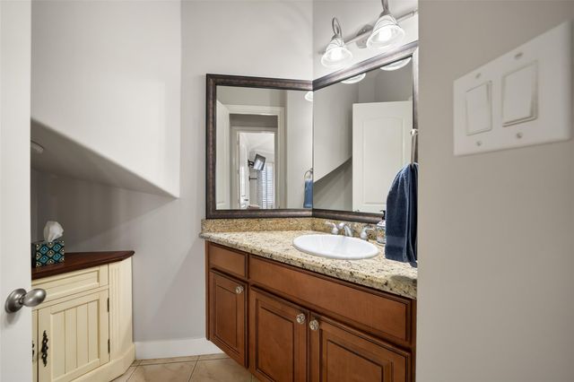 390 Wedgewood Drive, Montgomery, TX 77356
