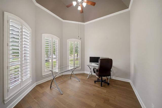 390 Wedgewood Drive, Montgomery, TX 77356