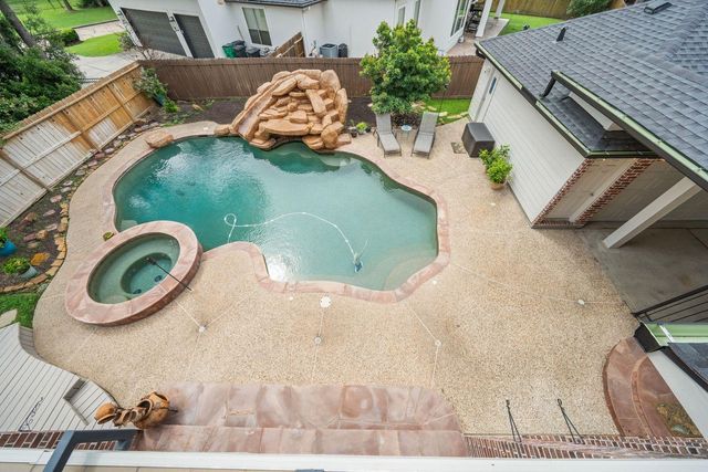 390 Wedgewood Drive, Montgomery, TX 77356
