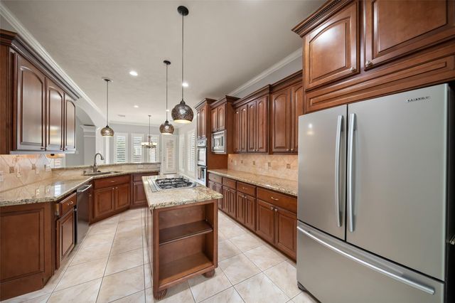 390 Wedgewood Drive, Montgomery, TX 77356