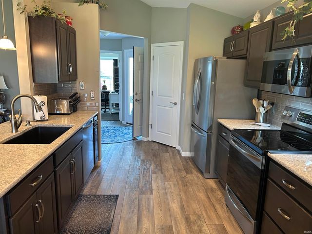 8146 Easthampton Boulevard, Fort Wayne, IN 46835