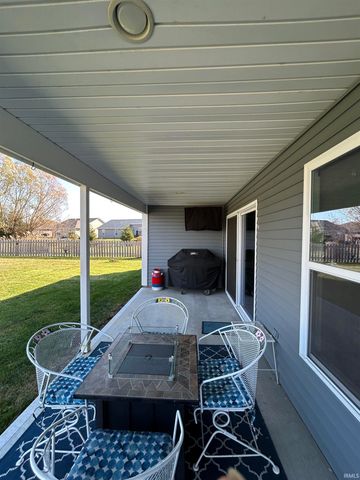 8146 Easthampton Boulevard, Fort Wayne, IN 46835