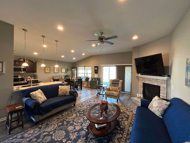 8146 Easthampton Boulevard, Fort Wayne, IN 46835