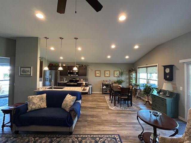 8146 Easthampton Boulevard, Fort Wayne, IN 46835