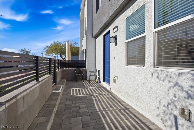 37 Newport Edge Place, Henderson, NV 89015