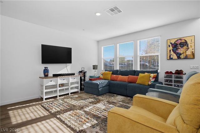 37 Newport Edge Place, Henderson, NV 89015