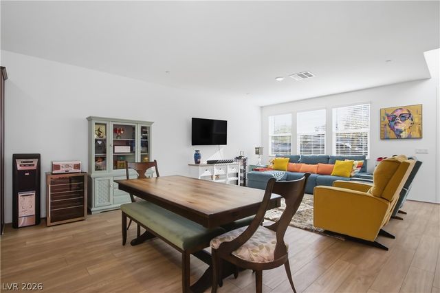 37 Newport Edge Place, Henderson, NV 89015