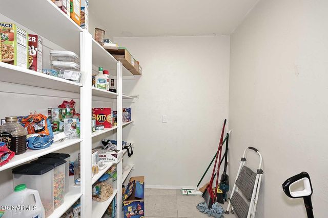 18556 W BUCKSKIN Trail, Wittmann, AZ 85361