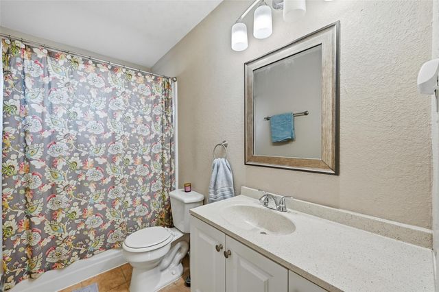 2900 Chippewa Trail, Lake Worth, TX 76135