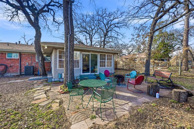 2900 Chippewa Trail, Lake Worth, TX 76135