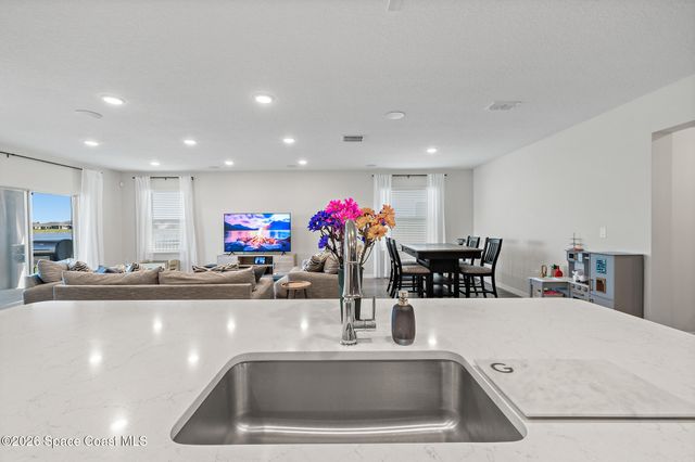 2683 Pinwherry Street NW, Palm Bay, FL 32907
