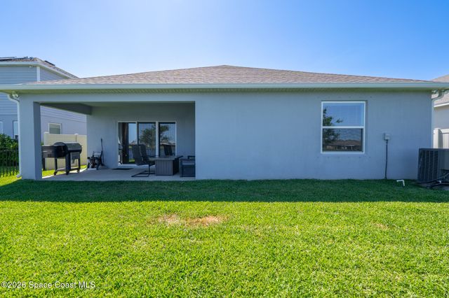 2683 Pinwherry Street NW, Palm Bay, FL 32907