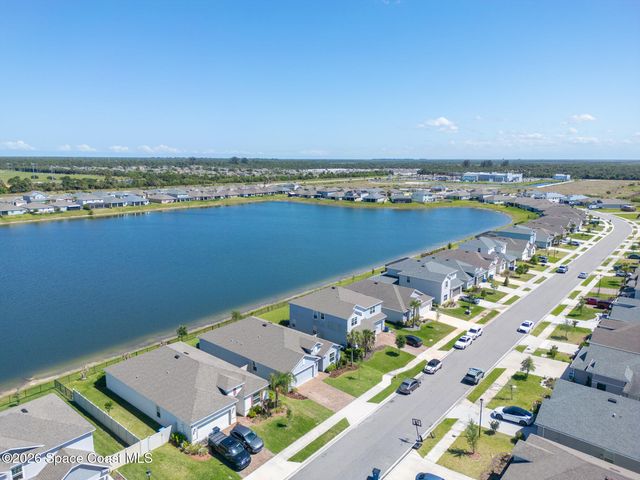 2683 Pinwherry Street NW, Palm Bay, FL 32907