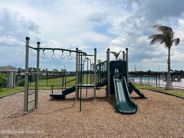 2683 Pinwherry Street NW, Palm Bay, FL 32907
