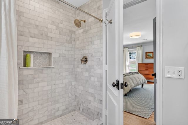 384 Lamplighter Lane SE, Marietta, GA 30067