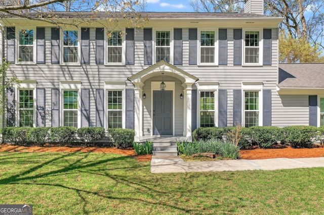 384 Lamplighter Lane SE, Marietta, GA 30067