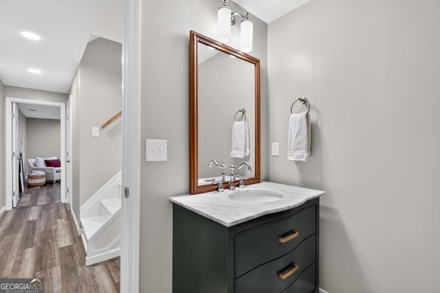 384 Lamplighter Lane SE, Marietta, GA 30067