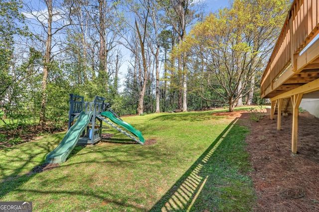 384 Lamplighter Lane SE, Marietta, GA 30067