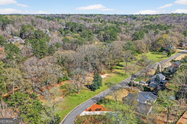 384 Lamplighter Lane SE, Marietta, GA 30067