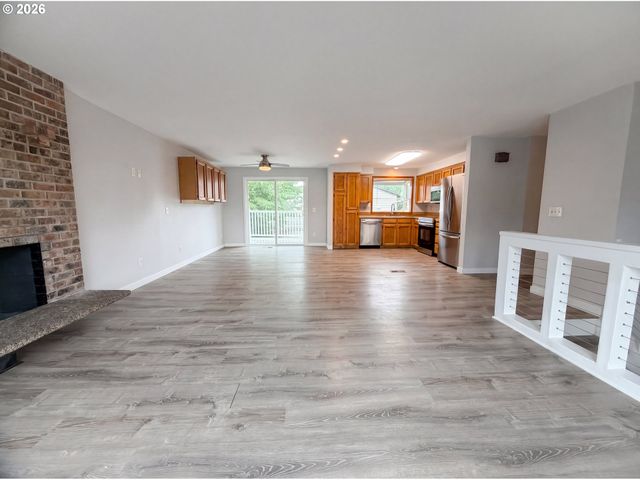 1209 Sw 25TH St, Troutdale, OR 97060
