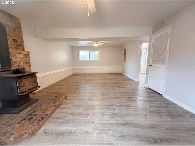 1209 Sw 25TH St, Troutdale, OR 97060