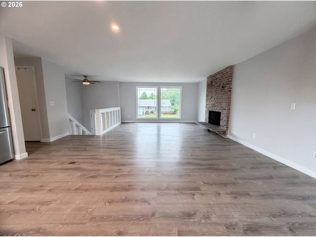 1209 Sw 25TH St, Troutdale, OR 97060