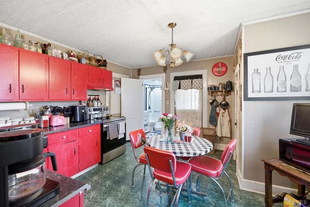 409 Staunton River Landing, Gretna, VA 24557