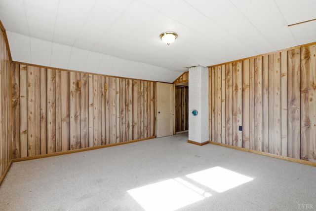 409 Staunton River Landing, Gretna, VA 24557