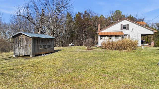 409 Staunton River Landing, Gretna, VA 24557