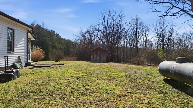409 Staunton River Landing, Gretna, VA 24557