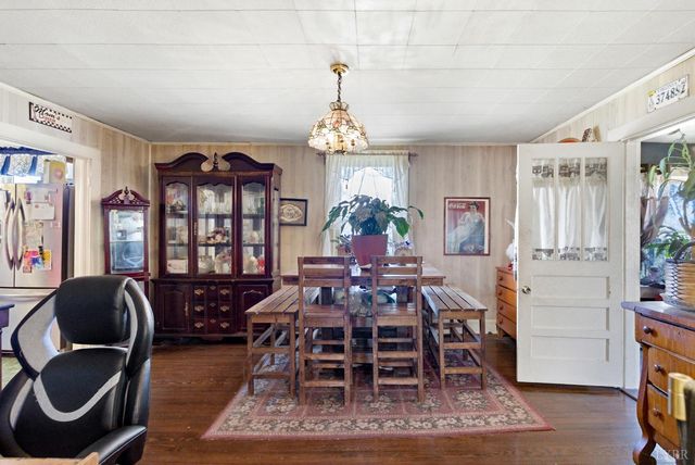 409 Staunton River Landing, Gretna, VA 24557